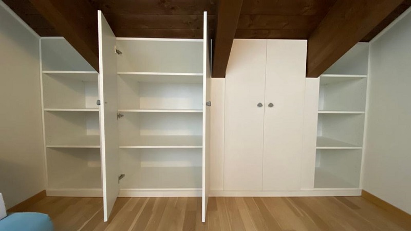 Mobile_inclinato